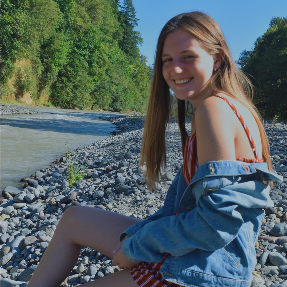 Meet your Posher, Hailey